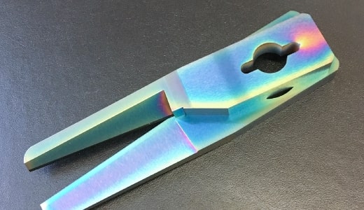 ひねり包装用カッター+DLC