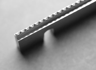 超硬カッターNOVASとは